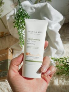 Triki na uspokojenie wrażliwej skóry po zabiegach