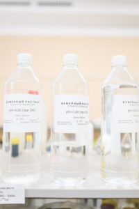 Kwas mlekowy vs glikolowy – porównanie