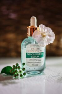 Niacynamid w walce z rozszerzonymi porami